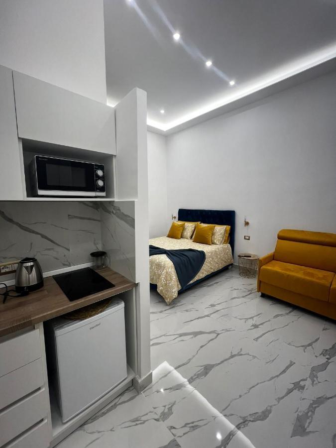 Nanninella Guest House Napoli Bagian luar foto