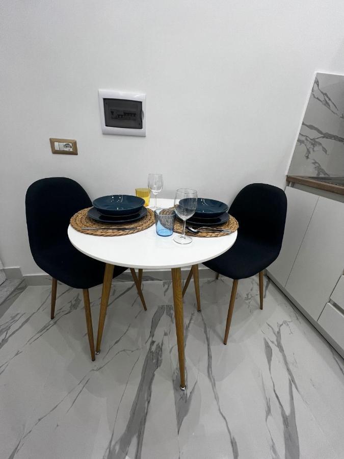 Nanninella Guest House Napoli Bagian luar foto