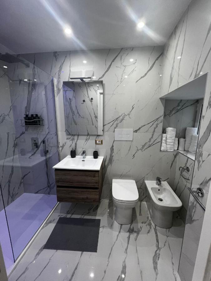 Nanninella Guest House Napoli Bagian luar foto