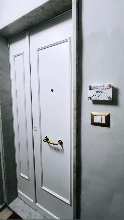 Nanninella Guest House Napoli Bagian luar foto