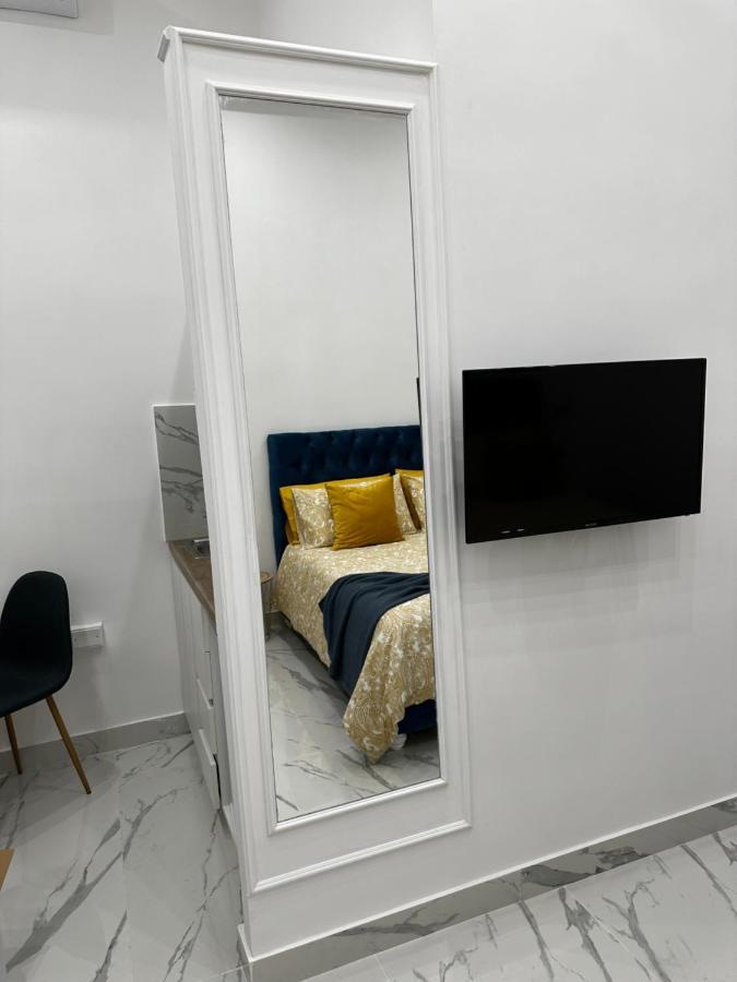 Nanninella Guest House Napoli Bagian luar foto