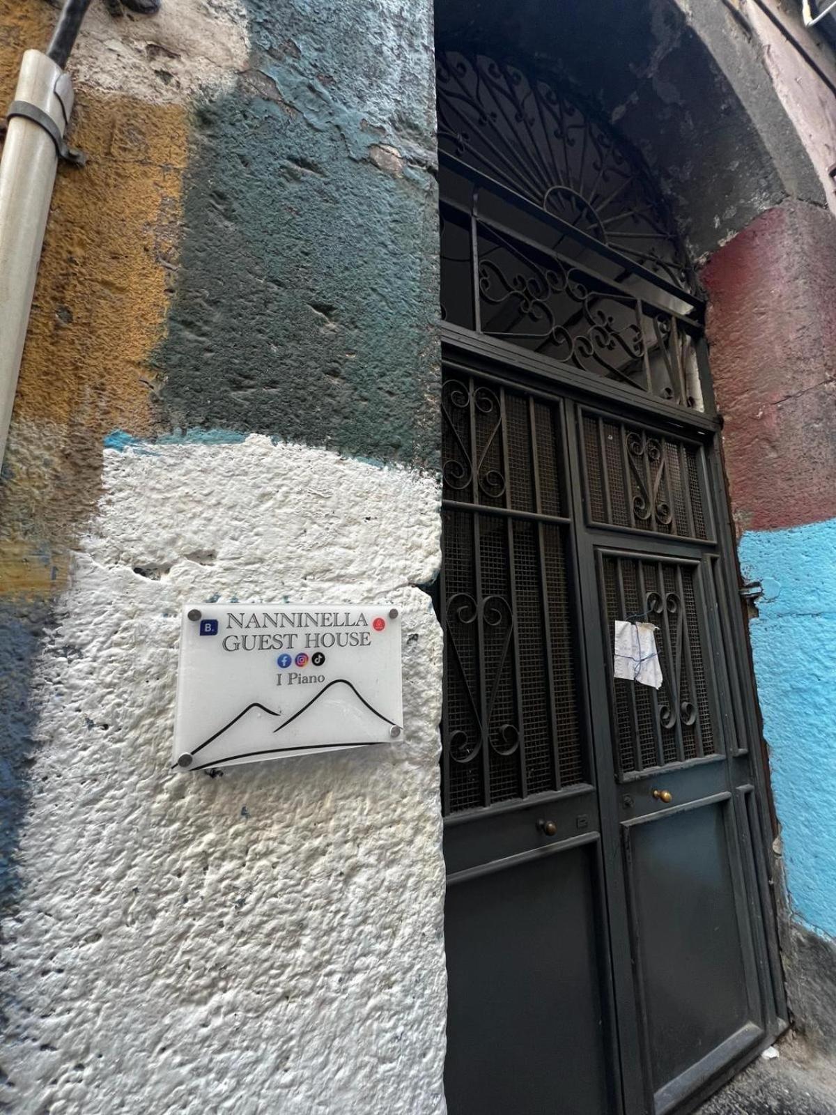 Nanninella Guest House Napoli Bagian luar foto